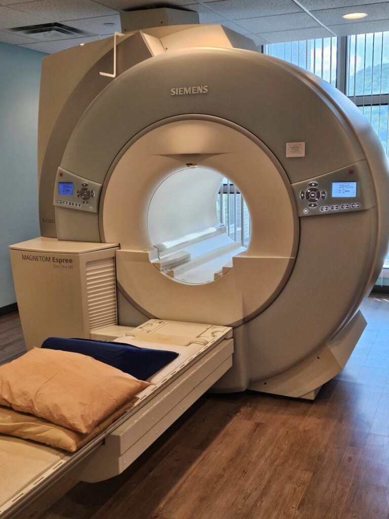 Siemens Espree 18 CH MRI